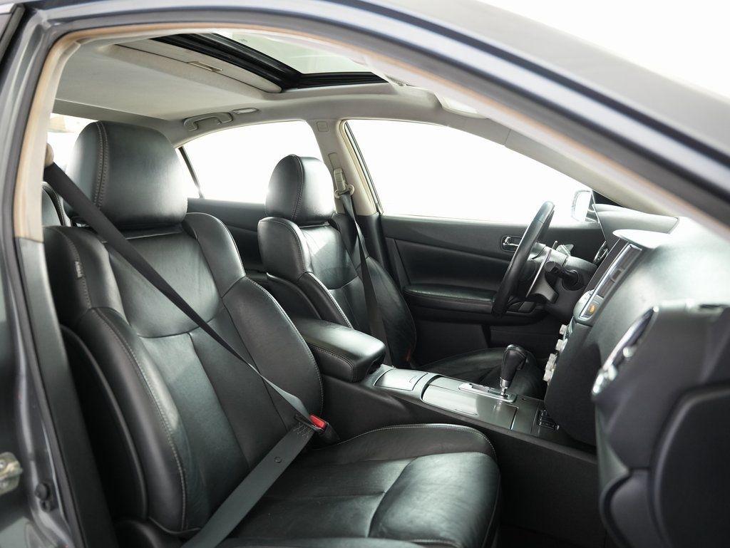 Nissan Maxima 4dr Sdn 3.5 SV w/Sport Pkg 2014