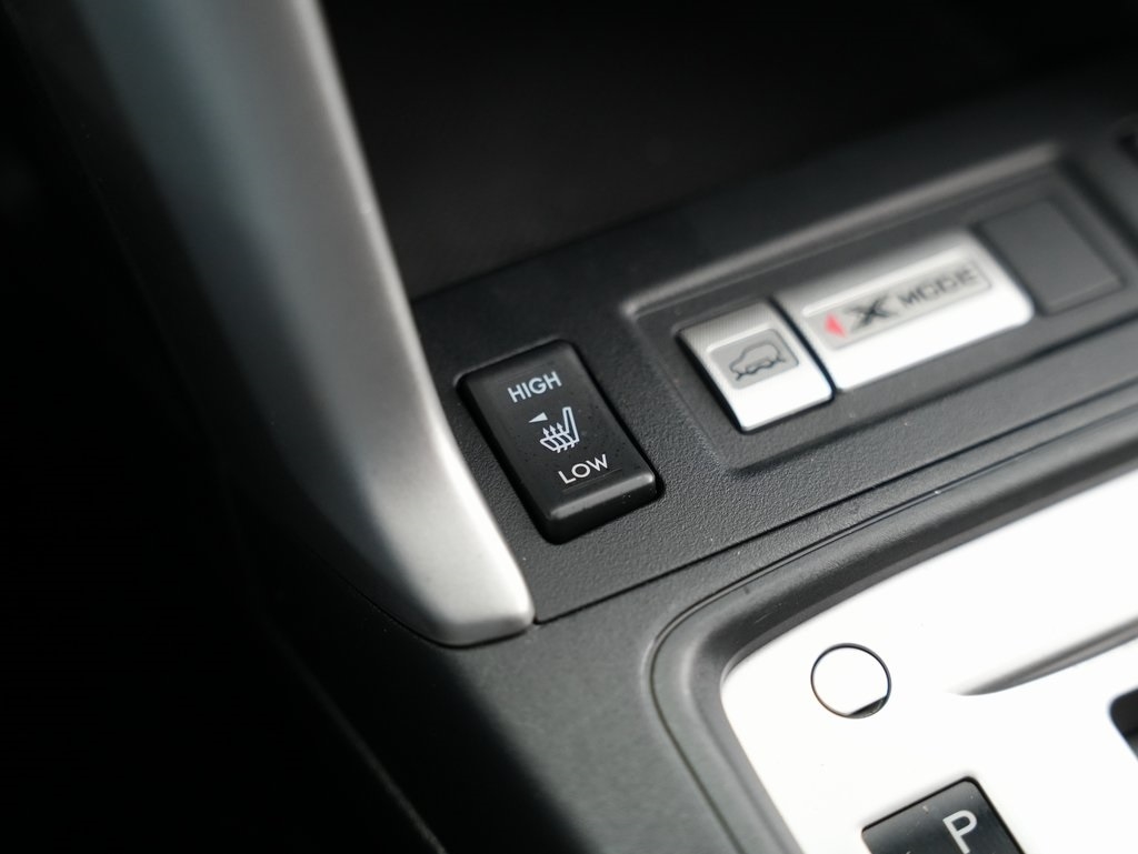 Subaru Forester 4dr CVT 2.5i Limited PZEV 2016