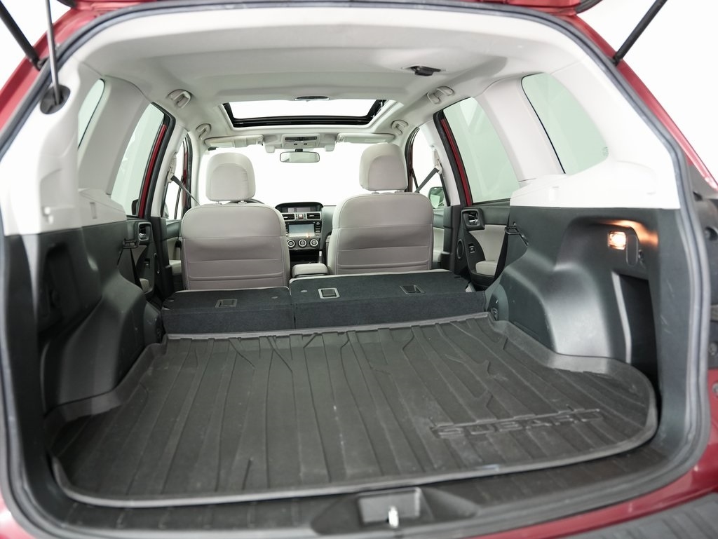 Subaru Forester 4dr CVT 2.5i Limited PZEV 2016