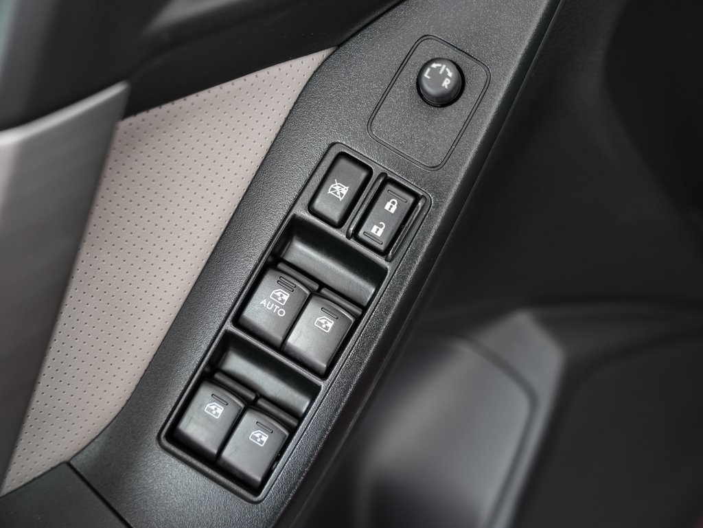 Subaru Forester 4dr CVT 2.5i Limited PZEV 2016