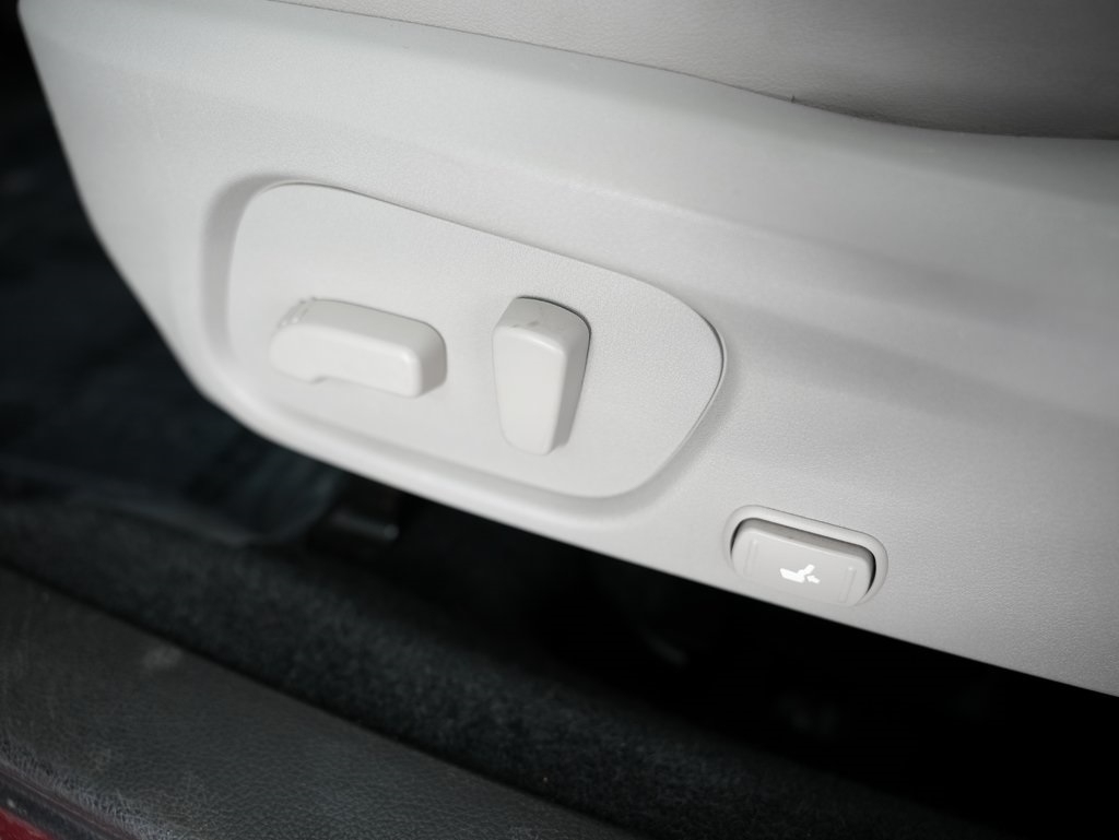 Subaru Forester 4dr CVT 2.5i Limited PZEV 2016