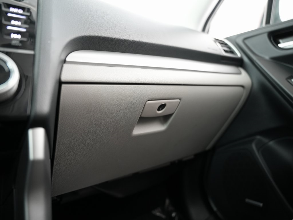 Subaru Forester 4dr CVT 2.5i Limited PZEV 2016