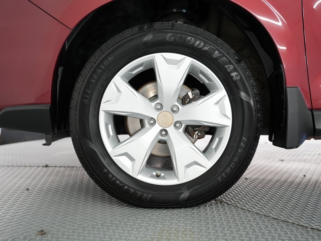 Subaru Forester 4dr CVT 2.5i Limited PZEV 2016