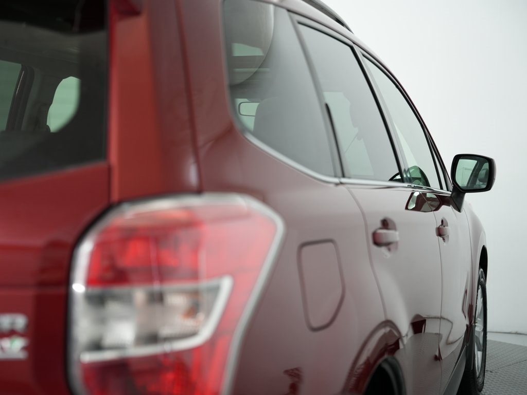 Subaru Forester 4dr CVT 2.5i Limited PZEV 2016