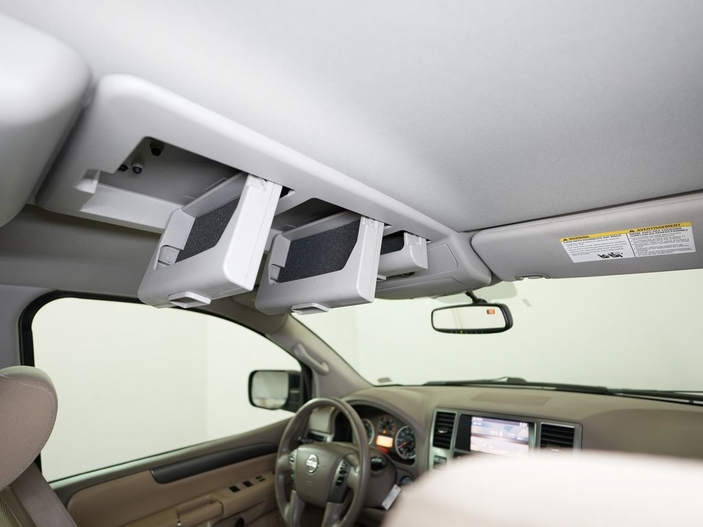 Nissan Armada 4WD 4dr SV 2014