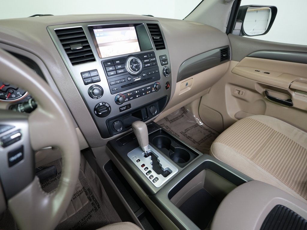 Nissan Armada 4WD 4dr SV 2014