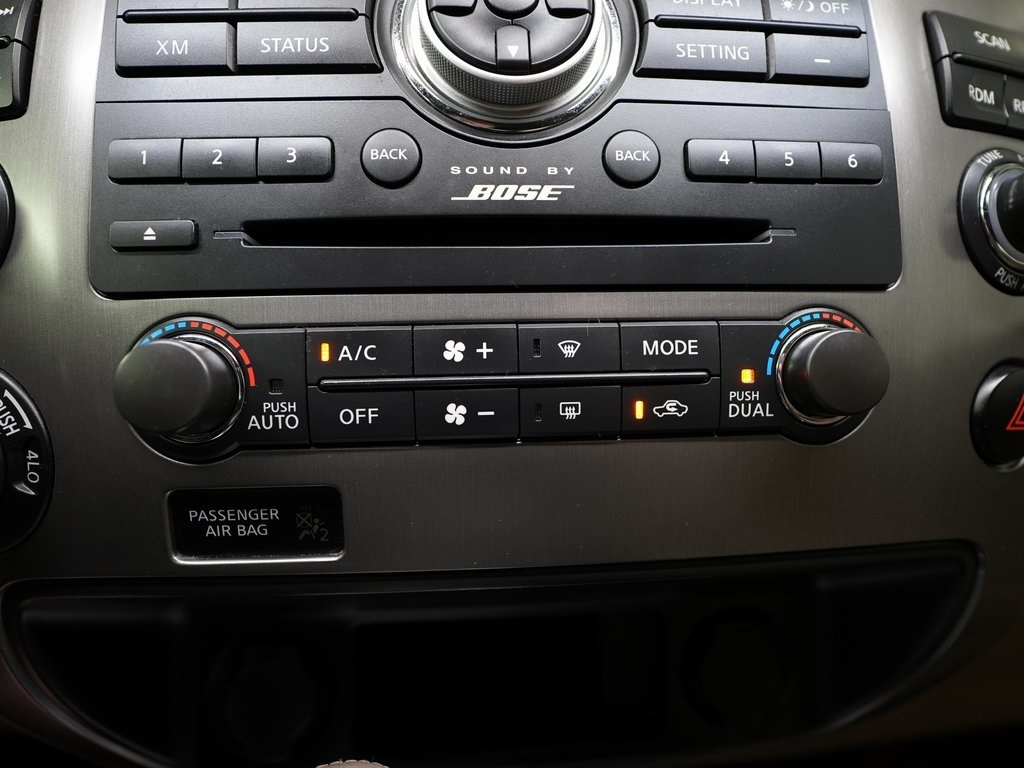 Nissan Armada 4WD 4dr SV 2014