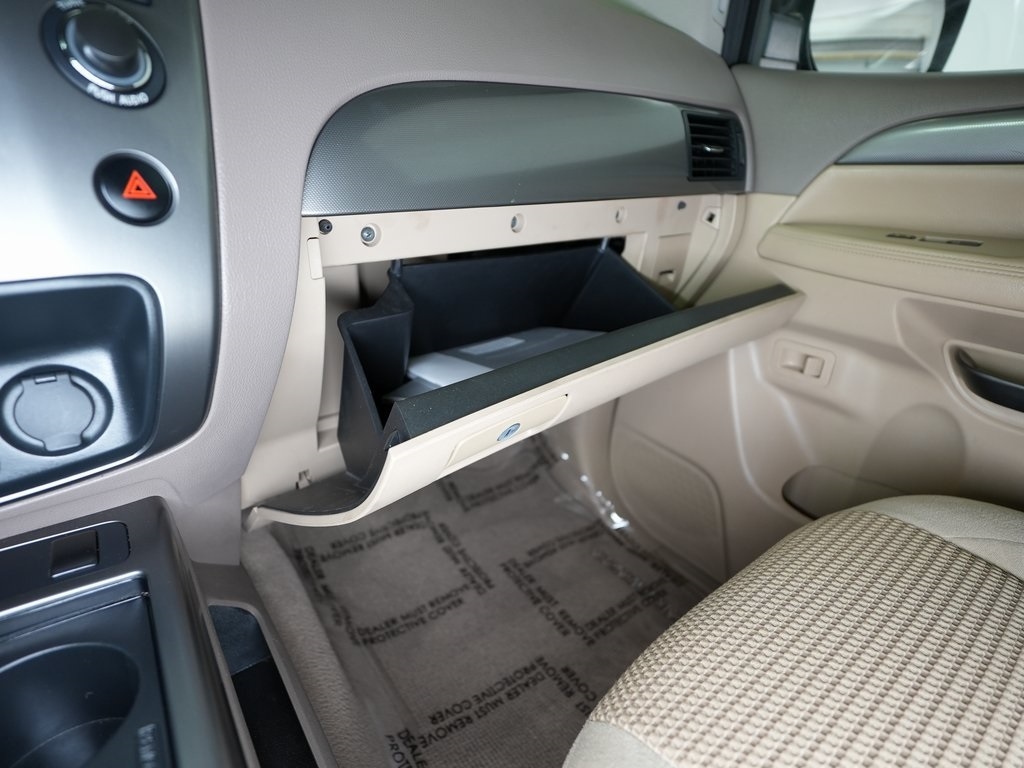 Nissan Armada 4WD 4dr SV 2014