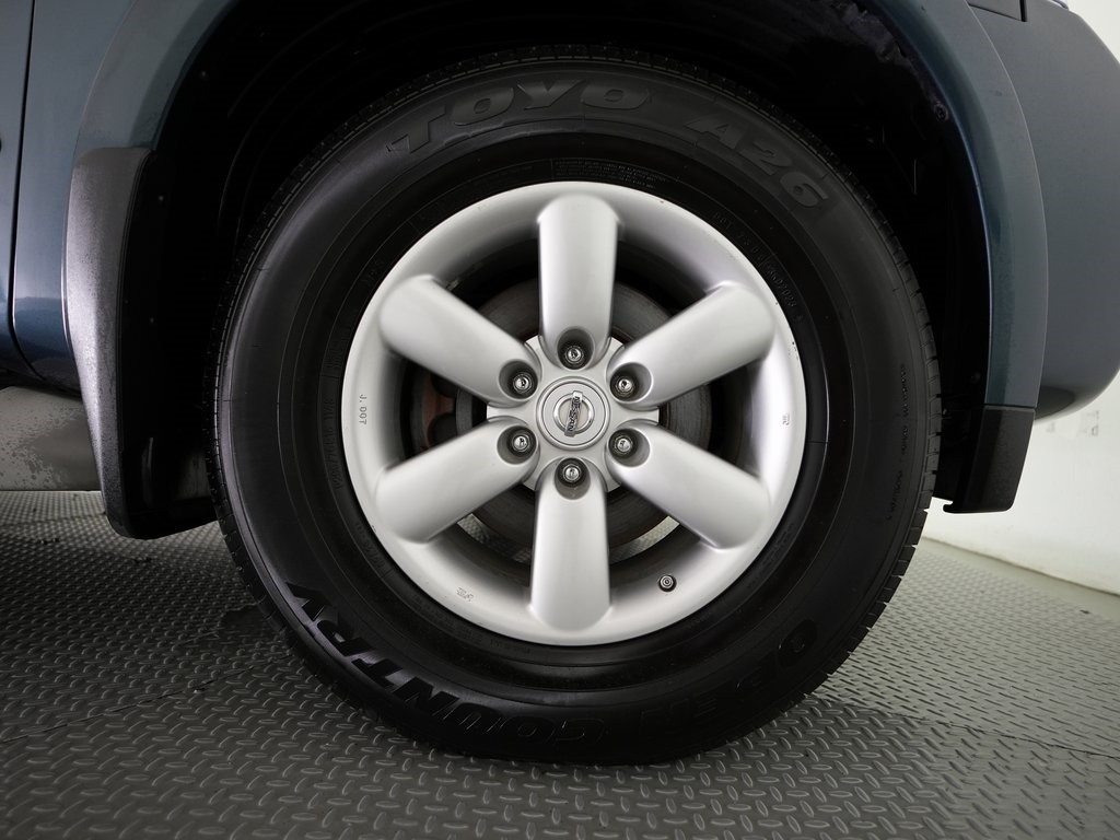 Nissan Armada 4WD 4dr SV 2014