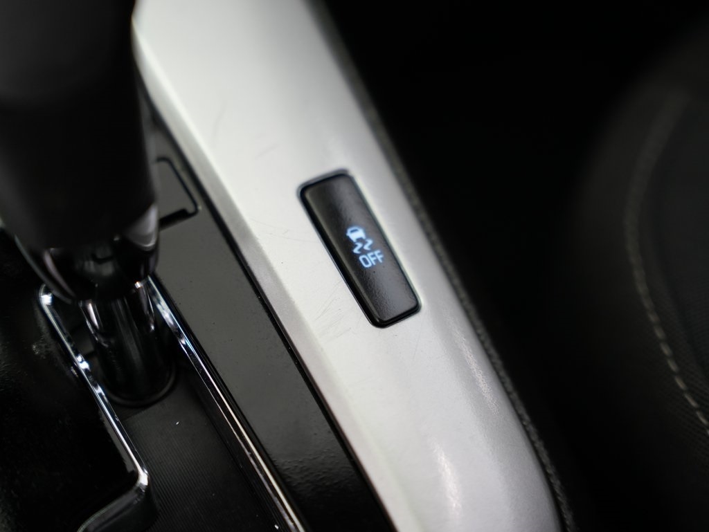 Chevrolet Cruze Limited 4dr Sdn Auto LT w/1LT 2016