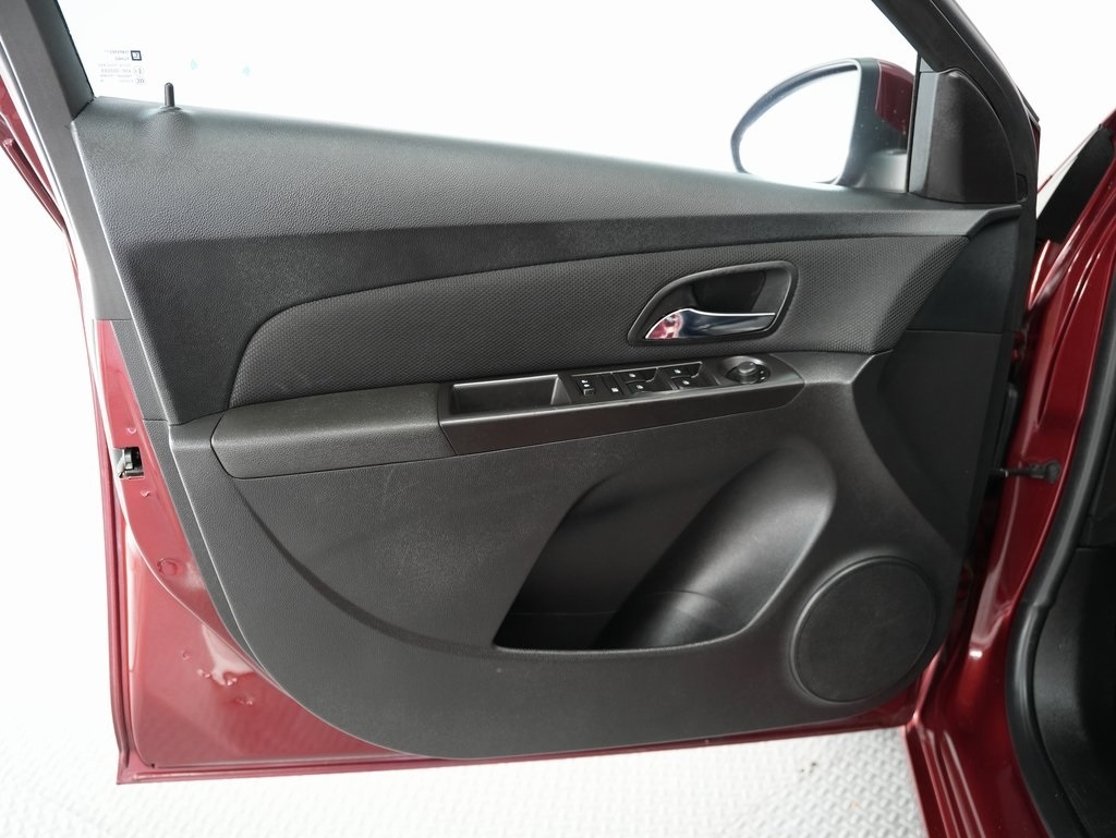 Chevrolet Cruze Limited 4dr Sdn Auto LT w/1LT 2016