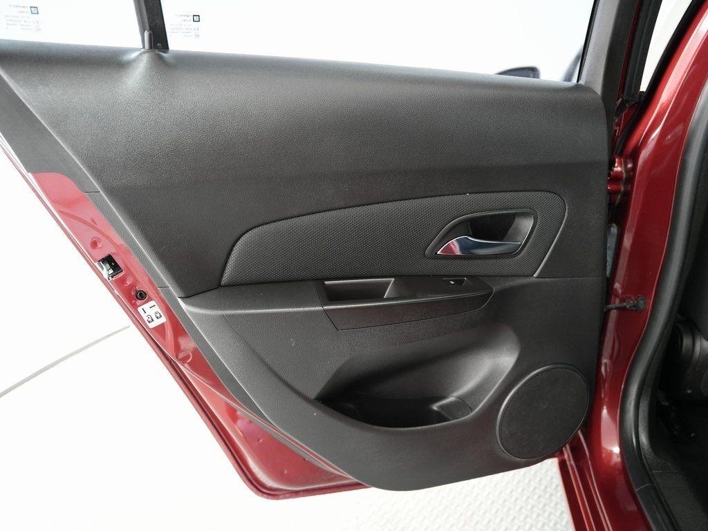 Chevrolet Cruze Limited 4dr Sdn Auto LT w/1LT 2016