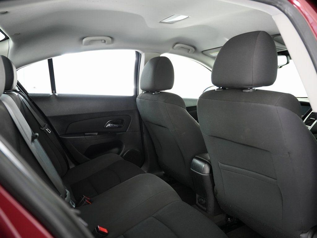 Chevrolet Cruze Limited 4dr Sdn Auto LT w/1LT 2016