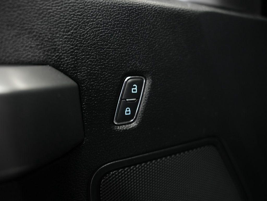 Ford F-150 Lariat 4WD SuperCrew 5.5' Box 2019