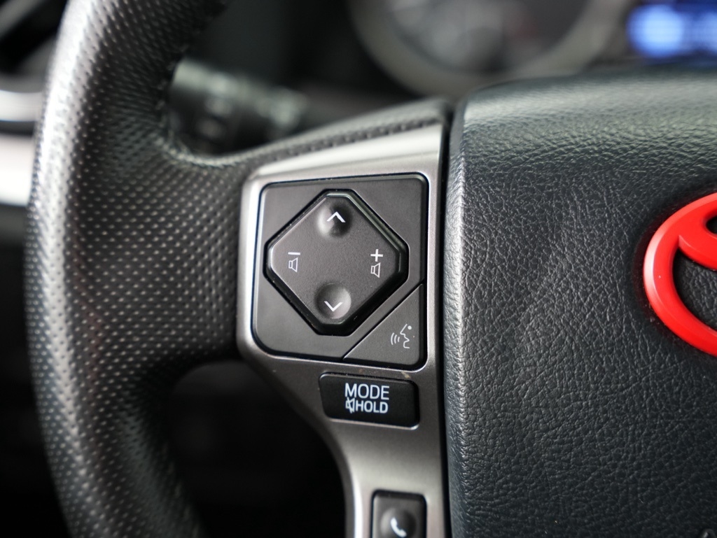 Toyota Tacoma 2WD TRD Off Road Double Cab 5' Bed V6 AT (Natl) 2019