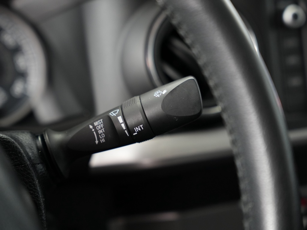 Toyota Tacoma 2WD TRD Off Road Double Cab 5' Bed V6 AT (Natl) 2019