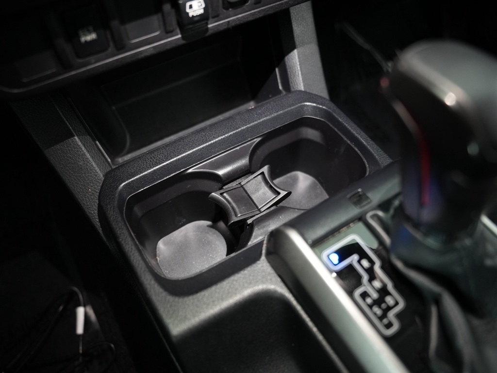 Toyota Tacoma 2WD TRD Off Road Double Cab 5' Bed V6 AT (Natl) 2019