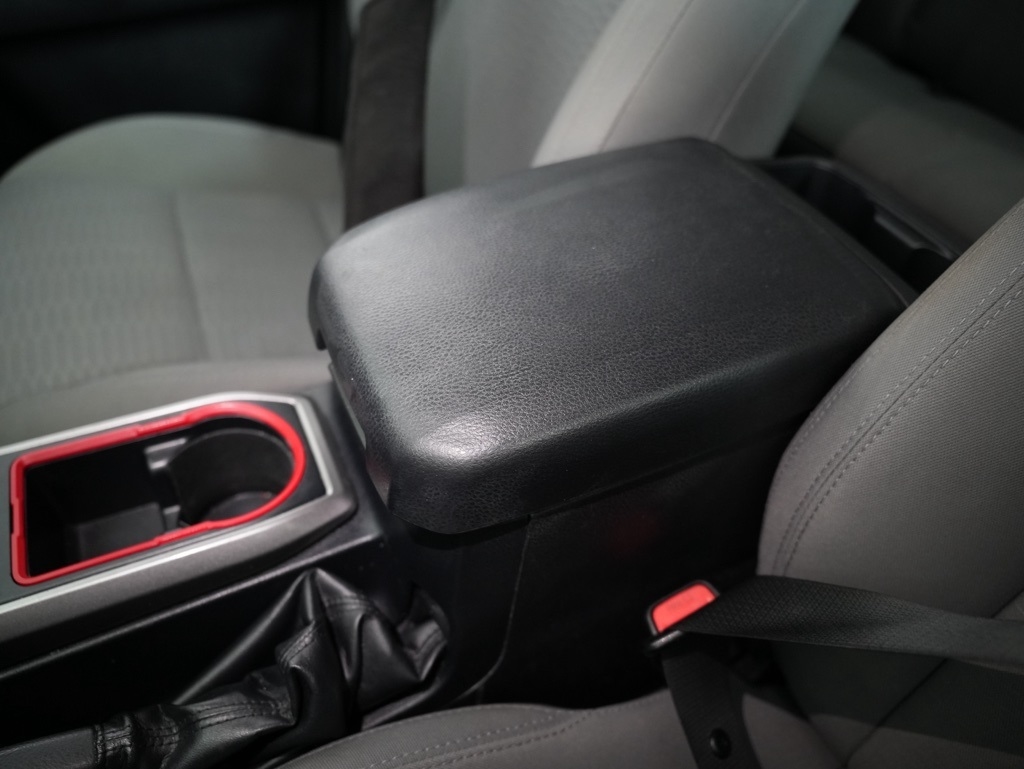 Toyota Tacoma 2WD TRD Off Road Double Cab 5' Bed V6 AT (Natl) 2019