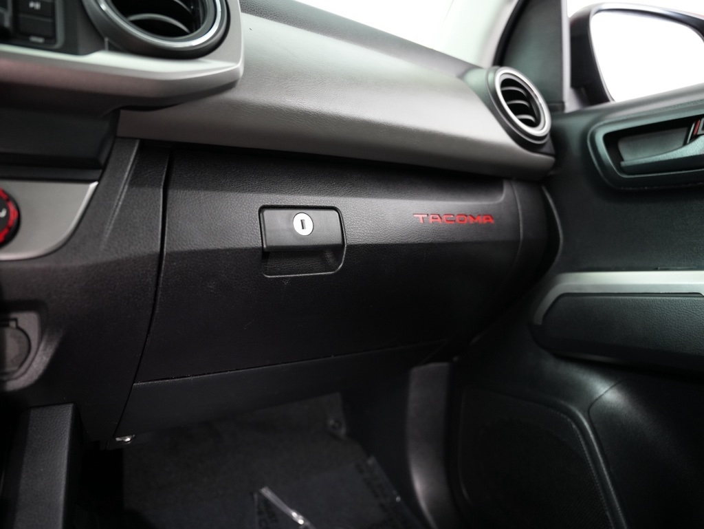 Toyota Tacoma 2WD TRD Off Road Double Cab 5' Bed V6 AT (Natl) 2019