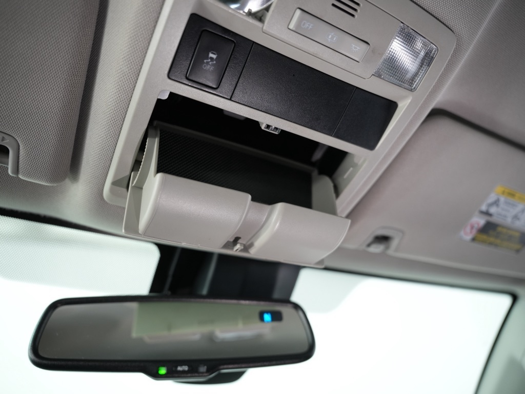 Toyota Tacoma 2WD TRD Off Road Double Cab 5' Bed V6 AT (Natl) 2019