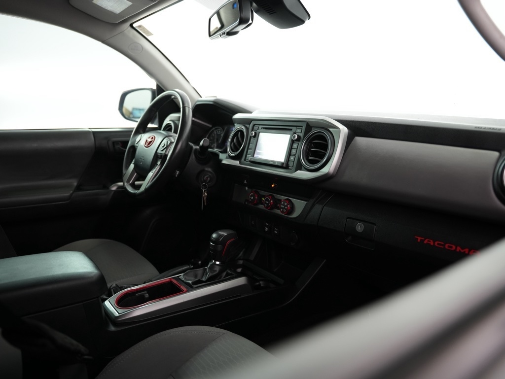 Toyota Tacoma 2WD TRD Off Road Double Cab 5' Bed V6 AT (Natl) 2019