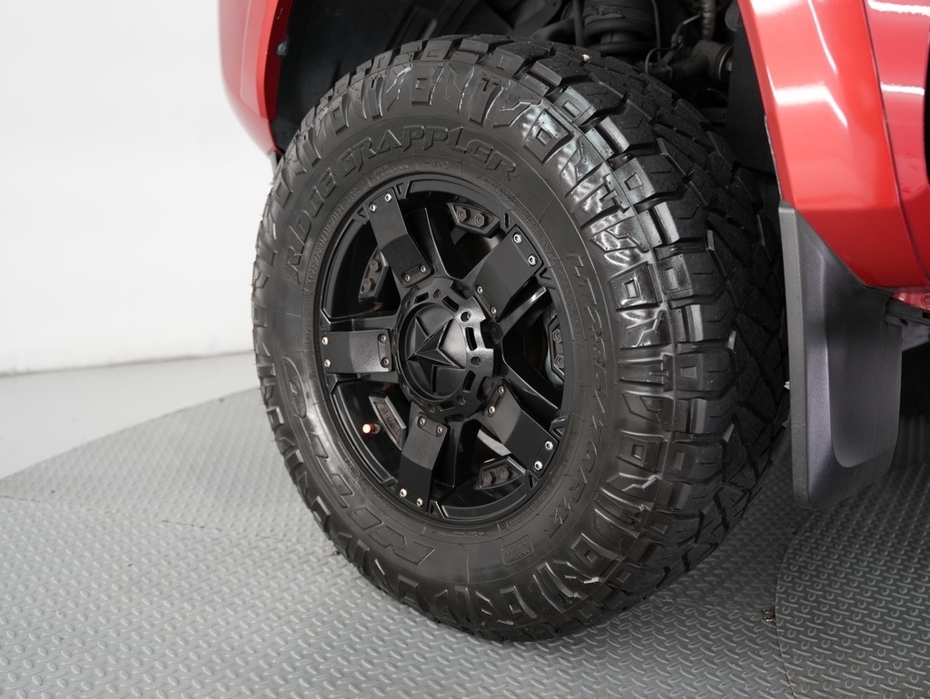 Toyota Tacoma 2WD TRD Off Road Double Cab 5' Bed V6 AT (Natl) 2019