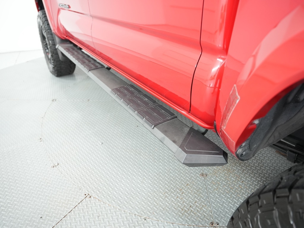 Toyota Tacoma 2WD TRD Off Road Double Cab 5' Bed V6 AT (Natl) 2019