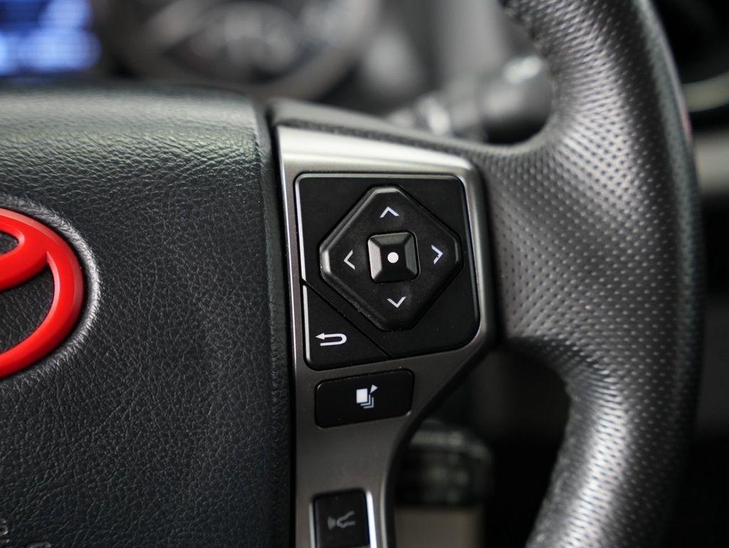 Toyota Tacoma 2WD TRD Off Road Double Cab 5' Bed V6 AT (Natl) 2019