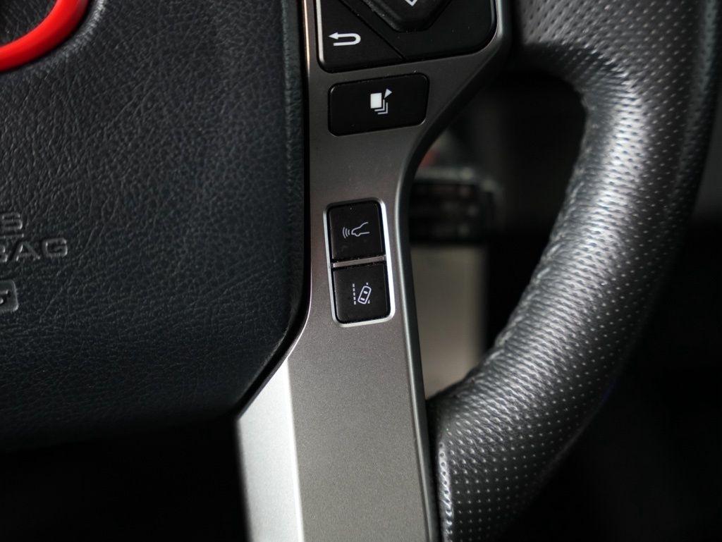 Toyota Tacoma 2WD TRD Off Road Double Cab 5' Bed V6 AT (Natl) 2019