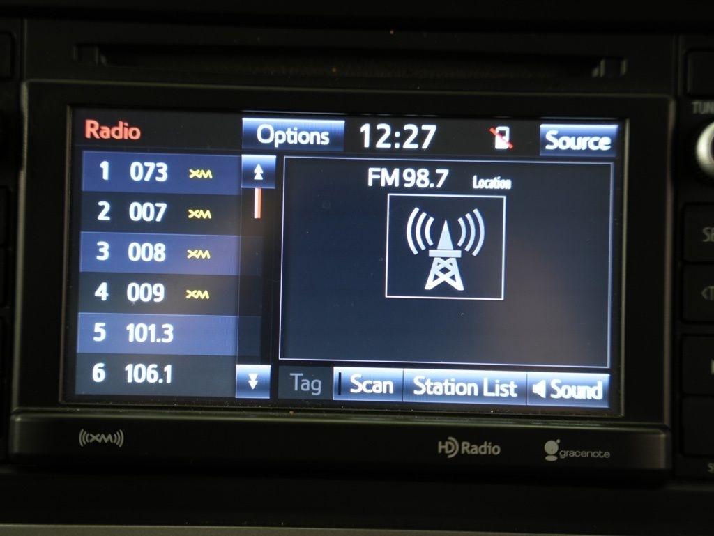 Toyota Tacoma 2WD TRD Off Road Double Cab 5' Bed V6 AT (Natl) 2019