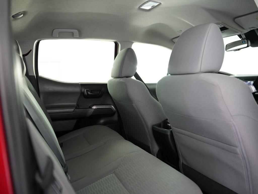 Toyota Tacoma 2WD TRD Off Road Double Cab 5' Bed V6 AT (Natl) 2019