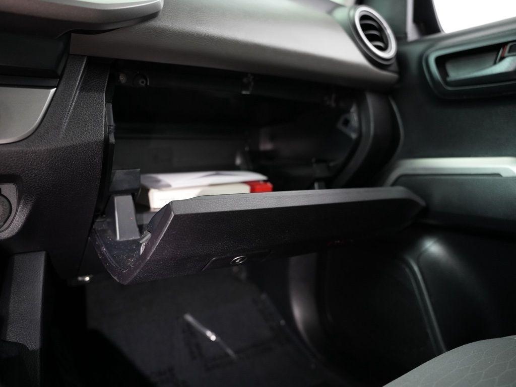 Toyota Tacoma 2WD TRD Off Road Double Cab 5' Bed V6 AT (Natl) 2019