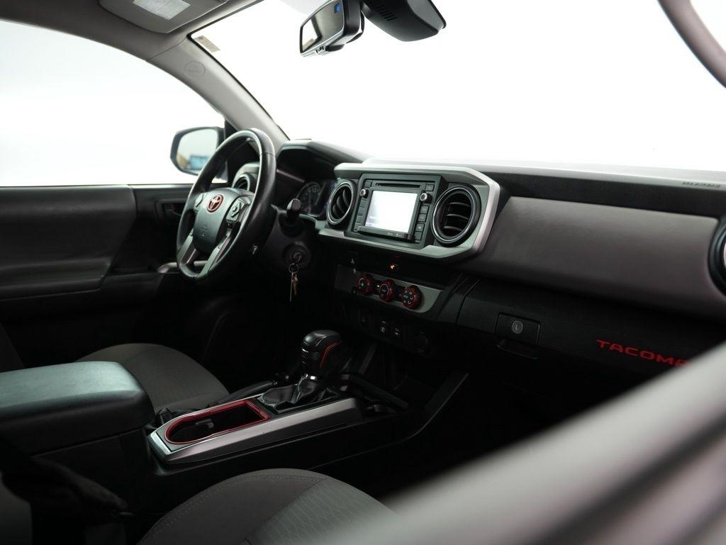 Toyota Tacoma 2WD TRD Off Road Double Cab 5' Bed V6 AT (Natl) 2019