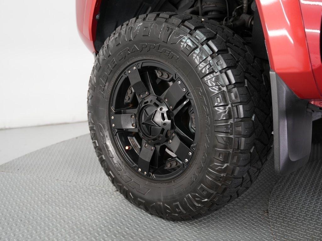 Toyota Tacoma 2WD TRD Off Road Double Cab 5' Bed V6 AT (Natl) 2019