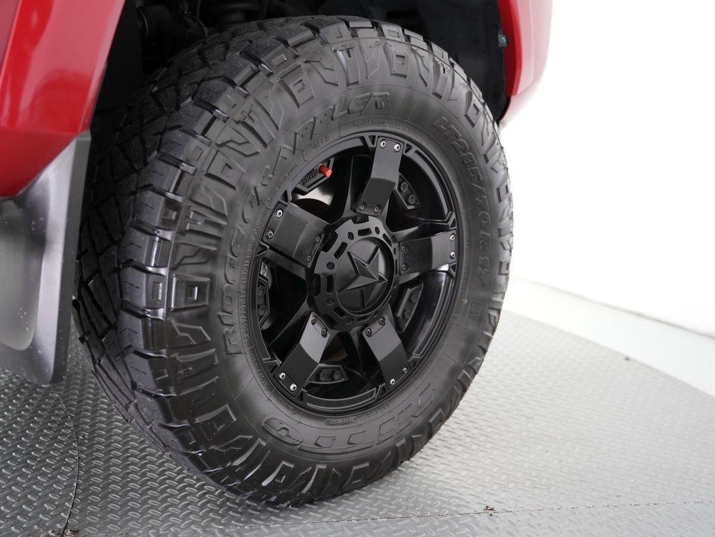 Toyota Tacoma 2WD TRD Off Road Double Cab 5' Bed V6 AT (Natl) 2019