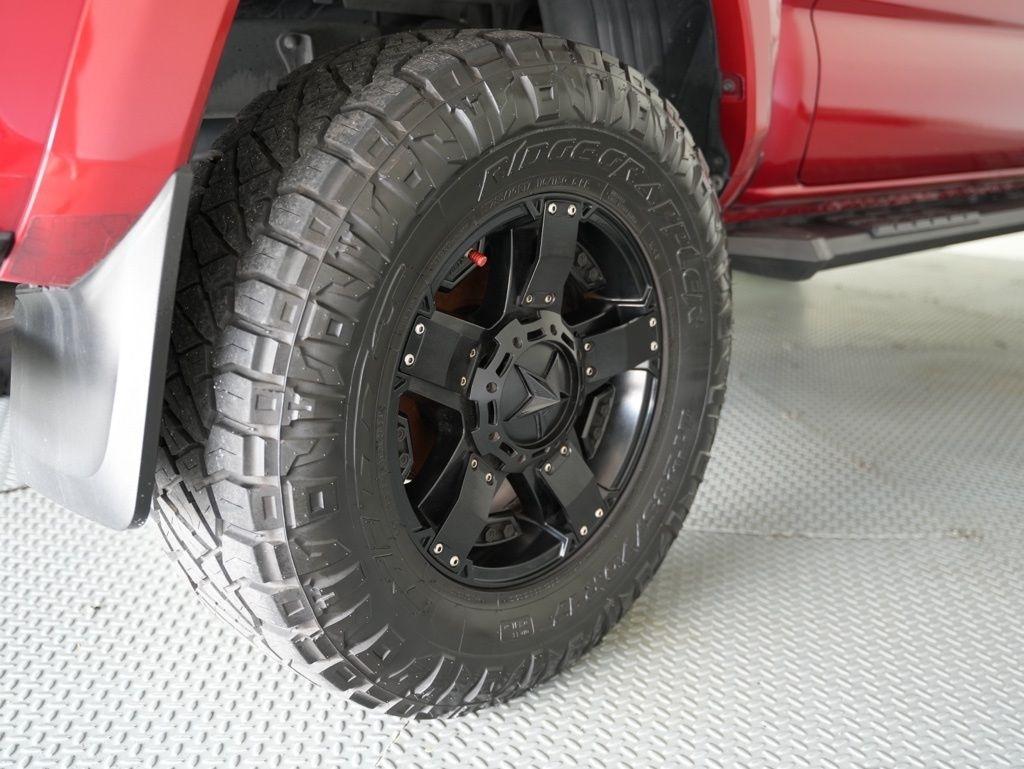 Toyota Tacoma 2WD TRD Off Road Double Cab 5' Bed V6 AT (Natl) 2019