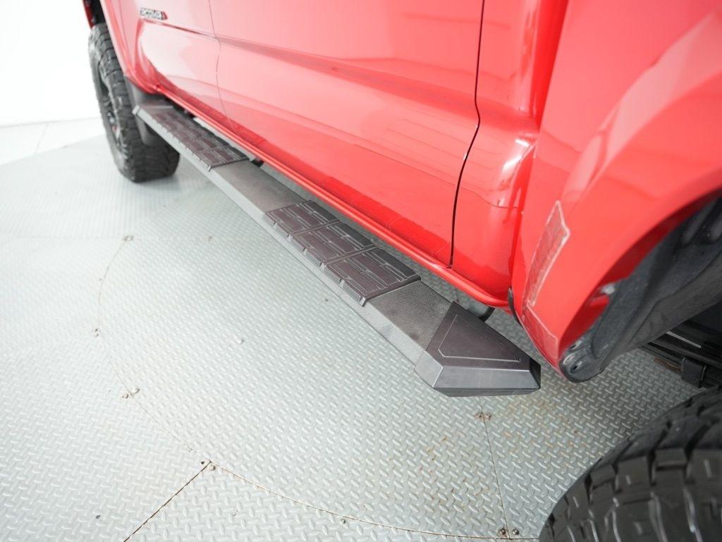 Toyota Tacoma 2WD TRD Off Road Double Cab 5' Bed V6 AT (Natl) 2019