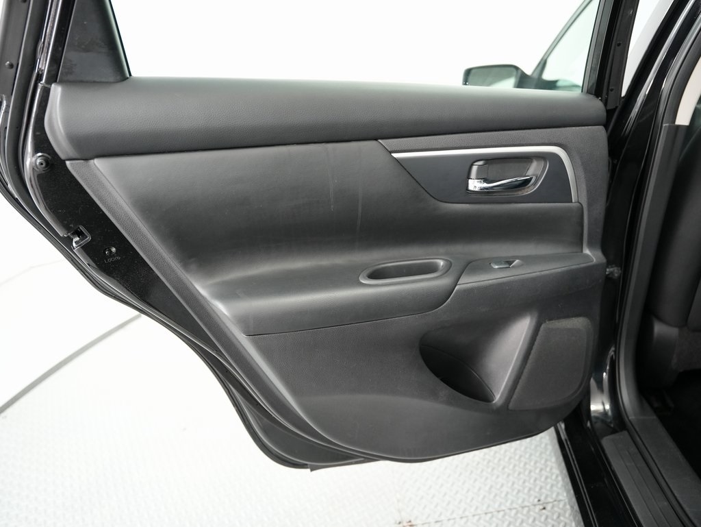 Nissan Altima 2.5 SV Sedan 2017