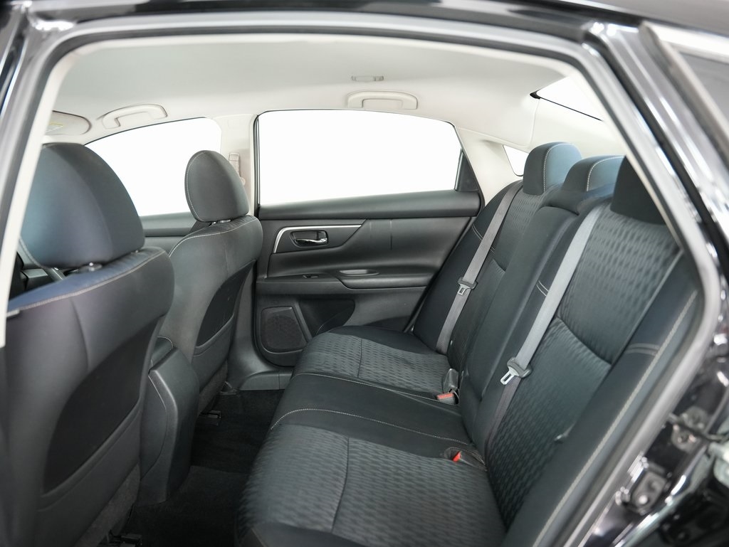 Nissan Altima 2.5 SV Sedan 2017