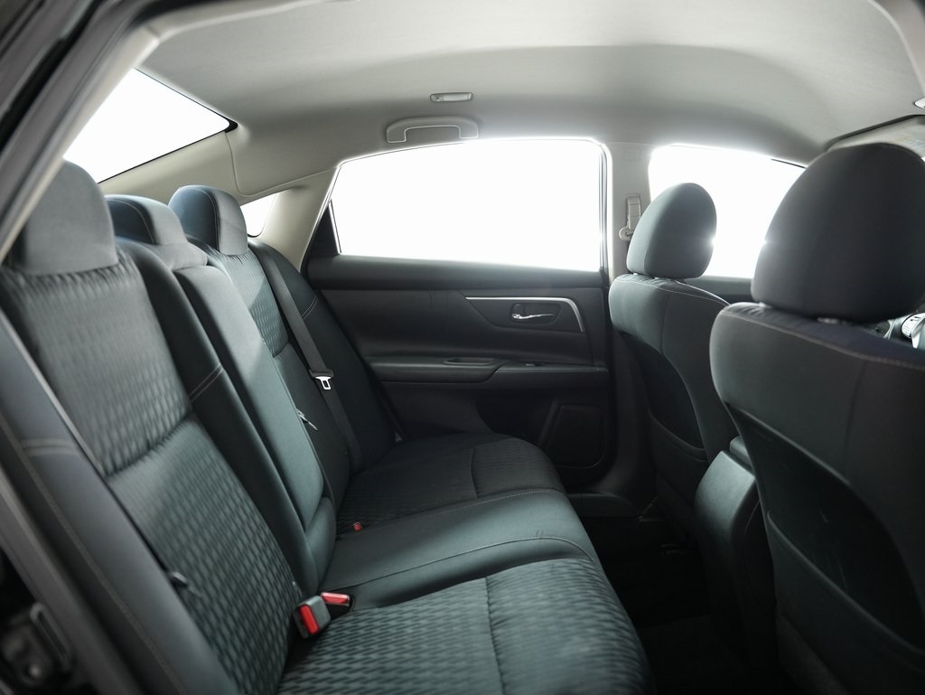 Nissan Altima 2.5 SV Sedan 2017