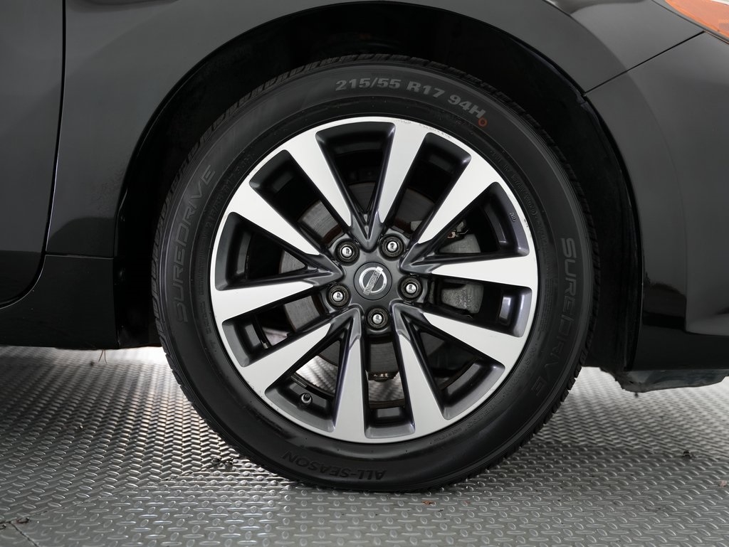 Nissan Altima 2.5 SV Sedan 2017