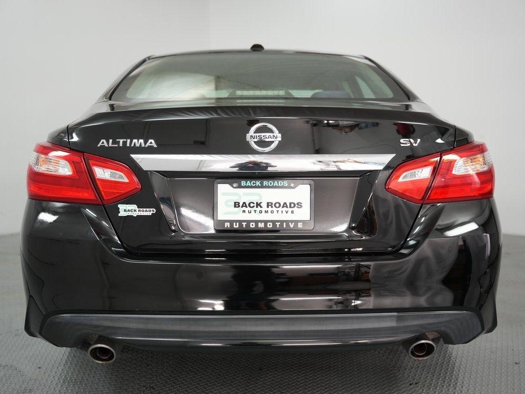 Nissan Altima 2.5 SV Sedan 2017