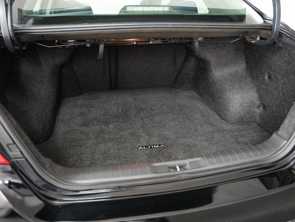 Nissan Altima 2.5 SV Sedan 2017