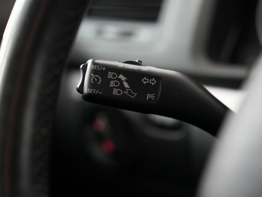 Volkswagen GTI 4dr HB DSG PZEV 2009