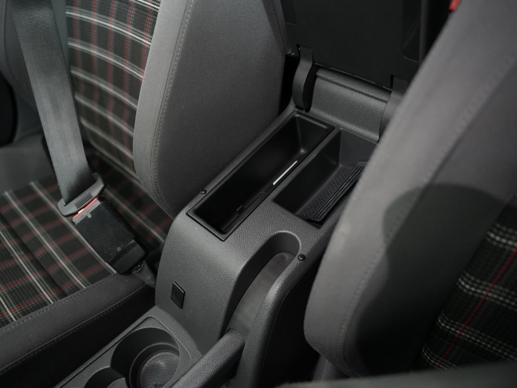 Volkswagen GTI 4dr HB DSG PZEV 2009