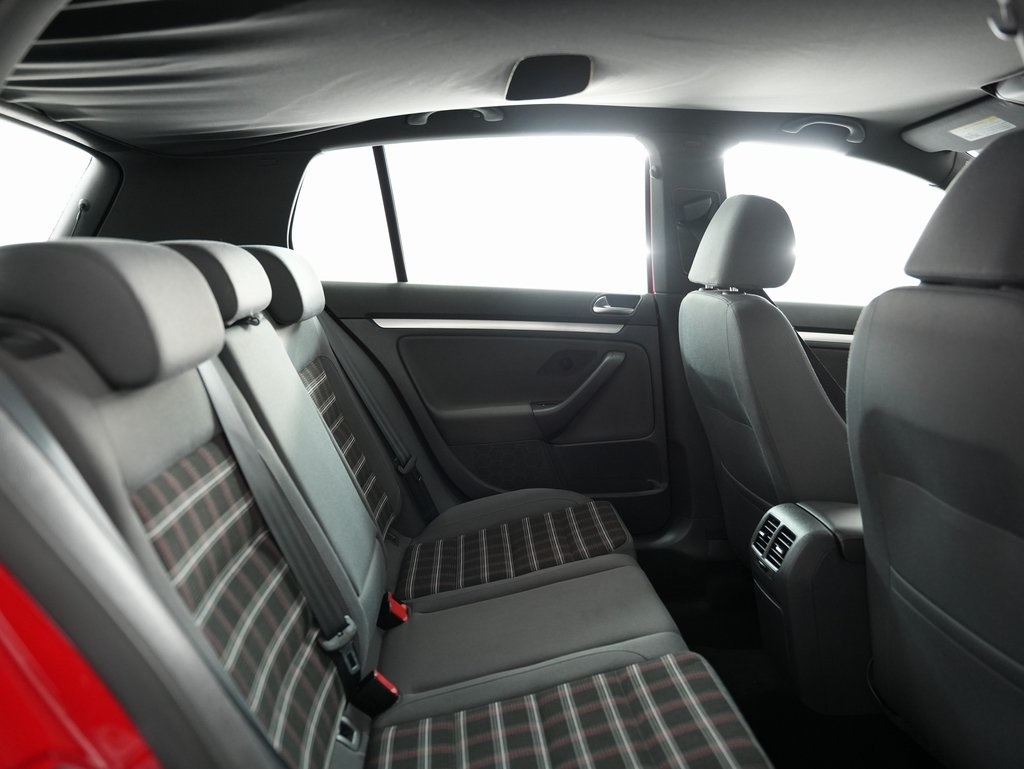 Volkswagen GTI 4dr HB DSG PZEV 2009