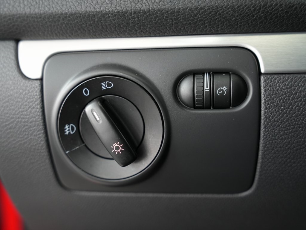 Volkswagen GTI 4dr HB DSG PZEV 2009