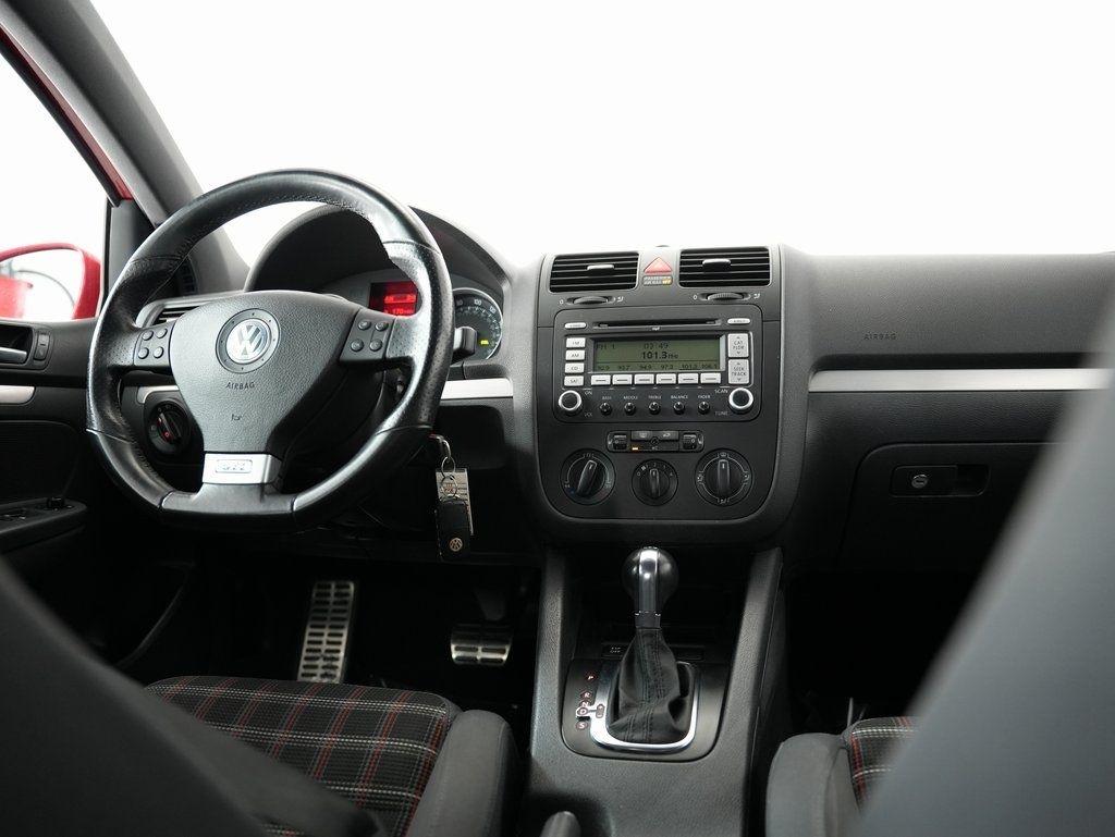 Volkswagen GTI 4dr HB DSG PZEV 2009