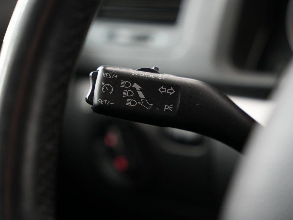 Volkswagen GTI 4dr HB DSG PZEV 2009