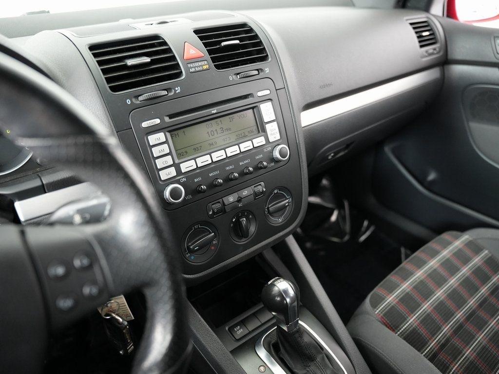 Volkswagen GTI 4dr HB DSG PZEV 2009